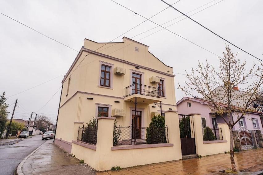 Fenix Gevgelija Bed & Breakfast ภายนอก รูปภาพ