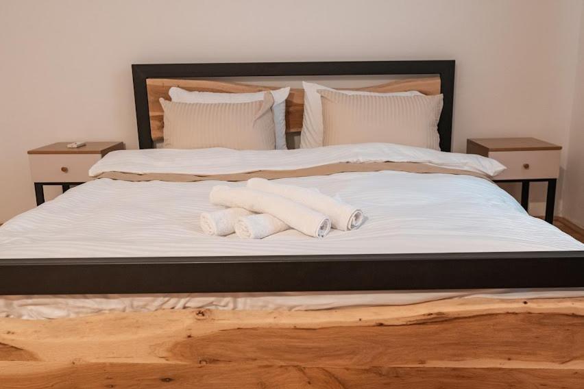 Fenix Gevgelija Bed & Breakfast ภายนอก รูปภาพ
