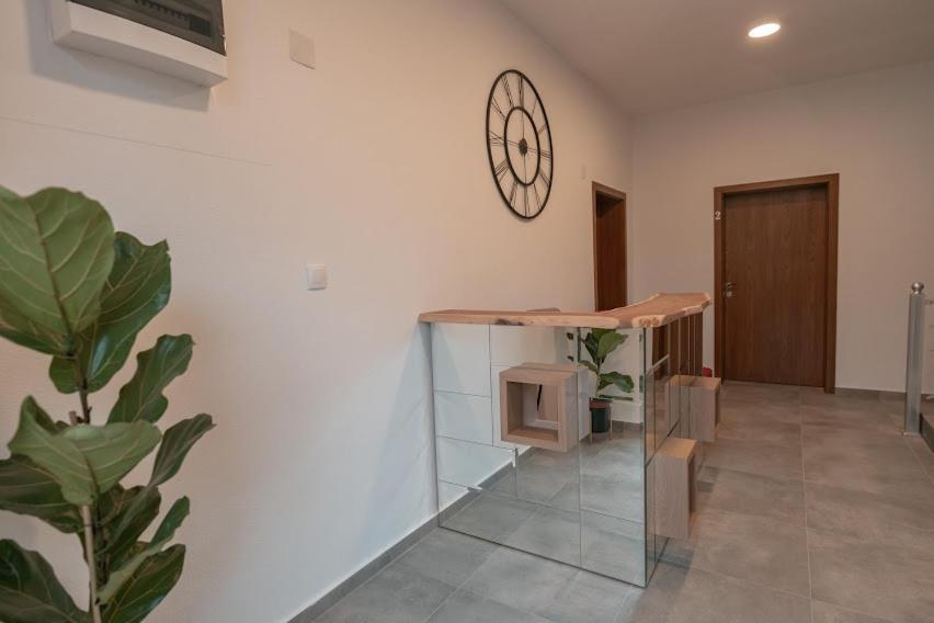 Fenix Gevgelija Bed & Breakfast ภายนอก รูปภาพ