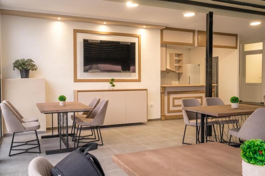 Fenix Gevgelija Bed & Breakfast ภายนอก รูปภาพ