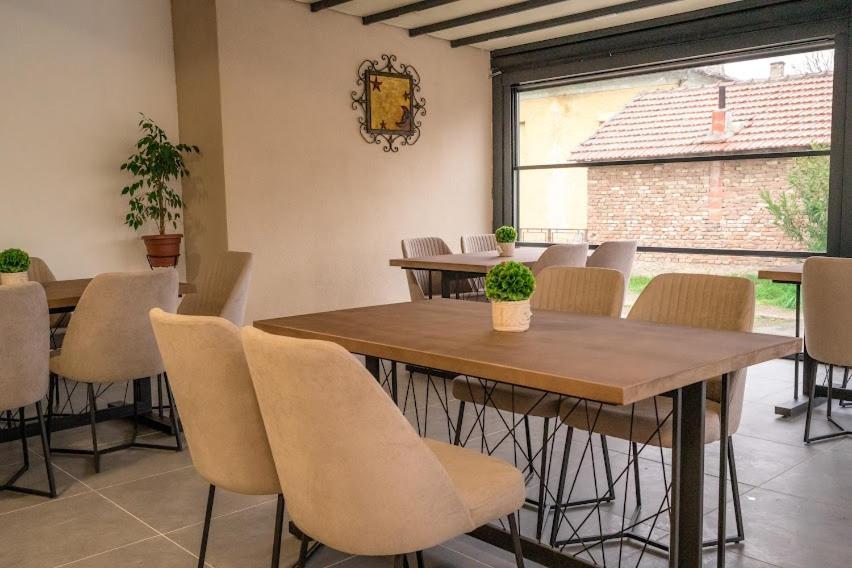 Fenix Gevgelija Bed & Breakfast ภายนอก รูปภาพ